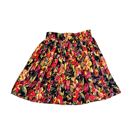 Vintage 90’s Black Blazer and Floral Skirt Set - Picture 4 of 6